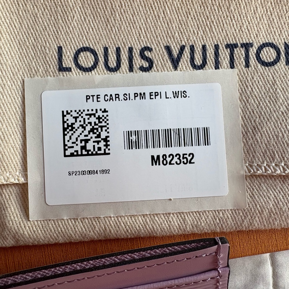 Louis Vuitton Epi Leather Card Holder Pink Lilac M82352 - Picture 7 of 8